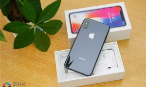 iPhone X又被嘲讽了！谷歌新机海报放出：相机更胜一筹